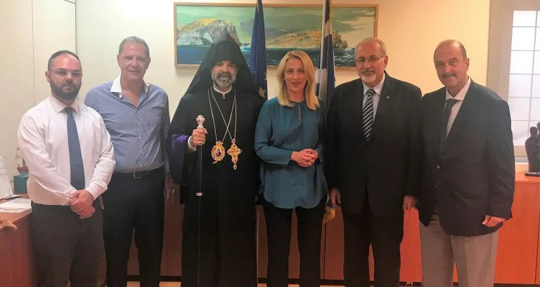 Με την Αρμενική κοινότητα συναντήθηκε η Περιφερειάρχης Αττικής