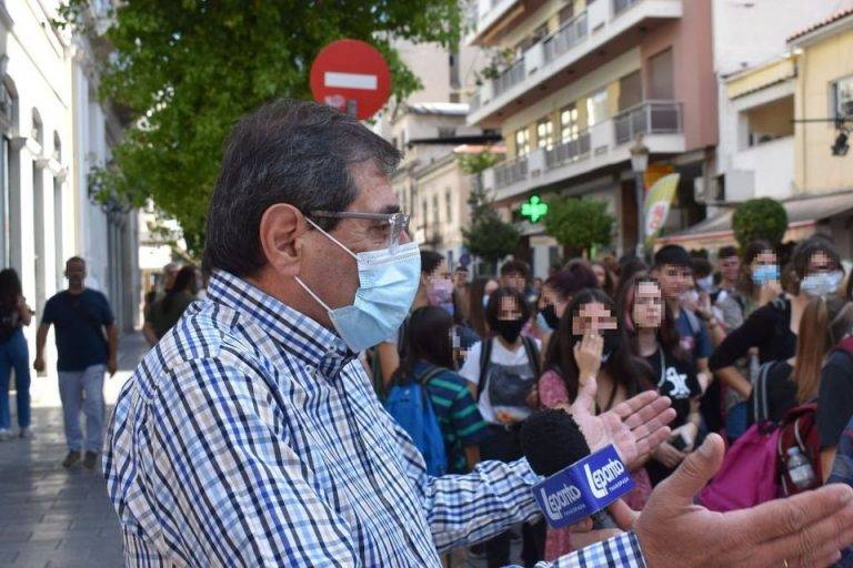 Δήμαρχος Πατρέων προ μαθητές: “Θα στηρίξουμε τα δίκαια αιτήματα και τον αγώνα σας” – OTA VOICE