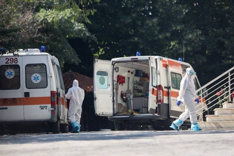 Κοροναϊός: Κατέληξε 39χρονη στο «Λαϊκό» – Στους 377 οι νεκροί