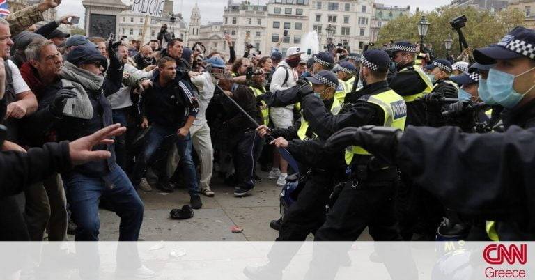 Λονδίνο: Συγκρούσεις αστυνομικών με διαδηλωτές κατά των νέων μέτρων