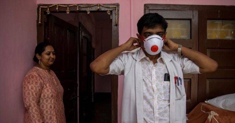 Ινδία: Ξεπέρασαν τα 6,2 εκατ. τα κρούσματα κορωνοϊού, στους 97.497 οι θάνατοι