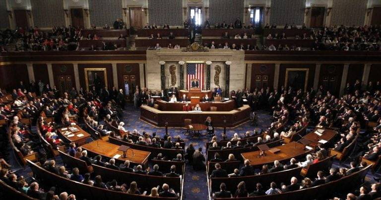 ΗΠΑ: Εγκρίθηκε η χρηματοδότηση της Ομοσπονδιακής Κυβέρνησης έως τον Δεκέμβριο