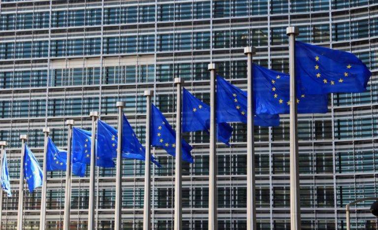 Επιτροπή Τουρισμού: Να δράσει η ΕΕ, κινδυνεύουν 22 εκ. δουλειές