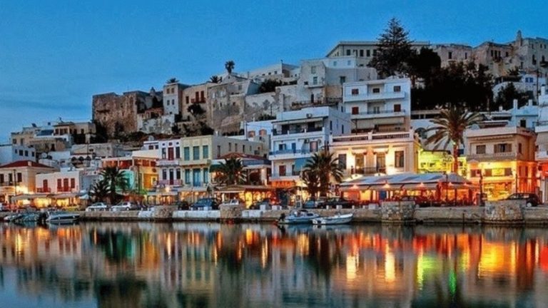 Το ήμισυ των τουριστικών εσόδων της χώρας σε Νότιο Αιγαίο και Κρήτη