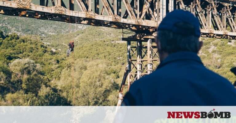 Γοργοπόταμος: Αλεξιπτωτιστής «κρεμάστηκε» από γέφυρα – Δείτε το λόγο (video)
