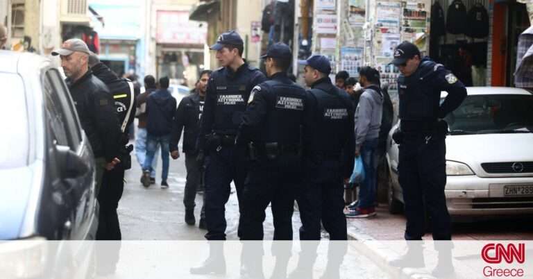 Ένταση στο Γαλάτσι – 14 προσαγωγές μετά από επεισόδια μεταξύ αντιεξουσιαστών και αστυνομίας