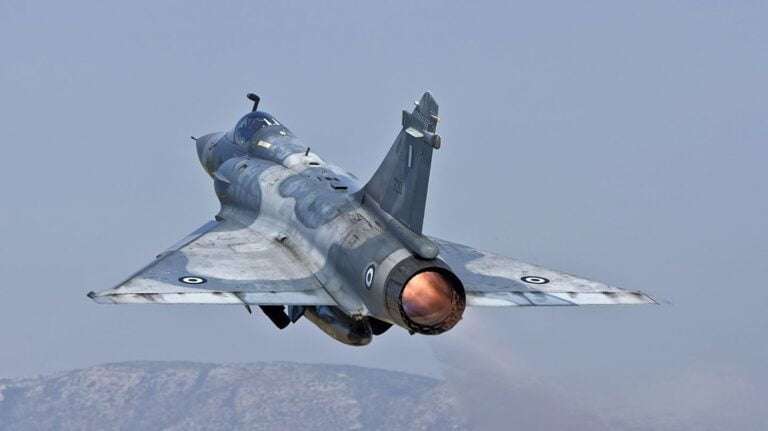 Mirage 2000-5 της Πολεμικής Αεροπορίας σε πλάνα που… κόβουν την ανάσα! (video) | newsbreak