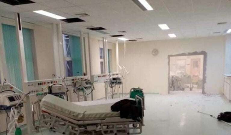 Πάτρα: «Ποντικός» τρύπωσε στο Νοσοκομείο και έκλεψε ασθενή με κορωνοϊό! | newsbreak