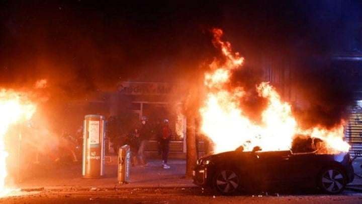 Γαλλία: Σε 22 συλλήψεις προχώρησε η αστυνομία μετά τις βίαιες συγκρούσεις