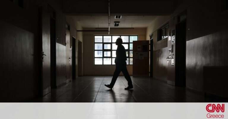 Κορωνοϊός: Εφιαλτική πρόβλεψη Σαρηγιάννη για το άνοιγμα των σχολείων στις 8 Ιανουαρίου