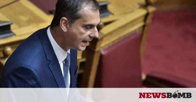 ΣΥΡΙΖΑ: Ο κύριος Θεοχάρης διαχειρίστηκε με καταστροφικό τρόπο το άνοιγμα του τουρισμού