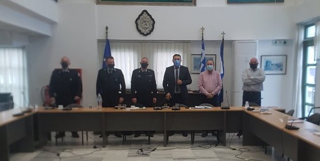 Σύσκεψη στο Δημαρχείο Παλαιού Φαλήρου με αξιωματικούς της Τροχαίας – Δήμος Παλαιού Φαλήρου
