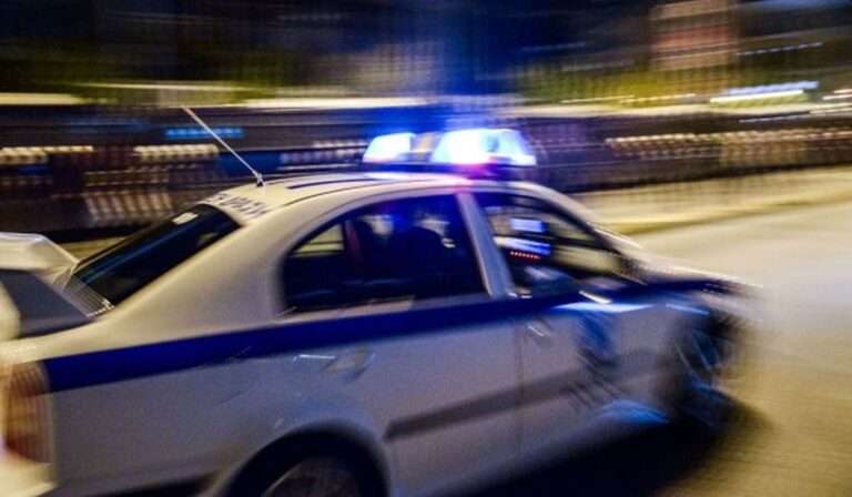Επέμβαση της αστυνομίας σε κορωνοπάρτι Ρομά στη Χαλκίδα | newsbreak