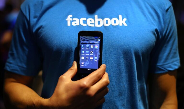 «Καλπάζει» το Facebook: Αύξησε κατά 53% τα κέρδη του στο τέλος του 2020 | newsbreak