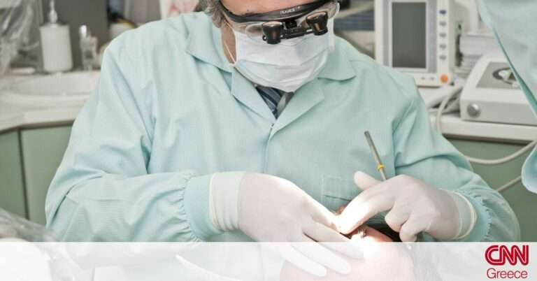Κορωνοϊός: Η οδοντική πάθηση που συνδέεται με τη σοβαρή νόσηση με Covid – 19