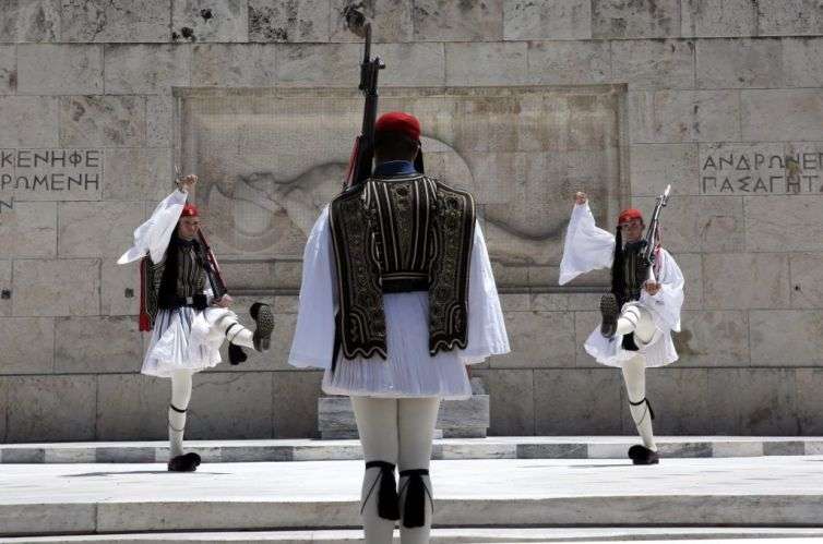 Live: Κατάθεση Στεφάνων στο μνημείο του Αγνώστου Στρατιώτη