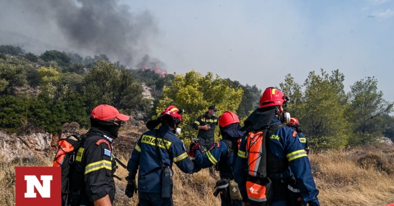 Φωτιά στην Πάρνηθα: Άγνωστοι επιτέθηκαν σε πυροσβέστες – Παρέμβαση της αστυνομίας