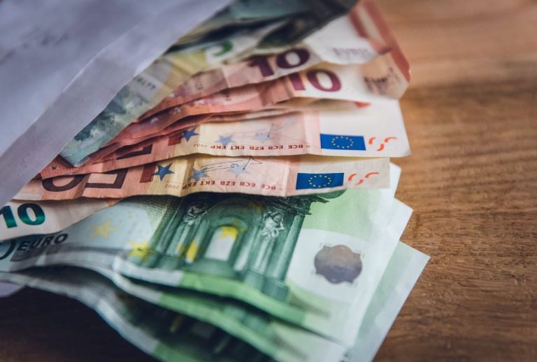 Επίδομα 479 ευρώ για διάστημα 9 μηνών: Ποιες είναι οι προϋποθέσεις για την υποβολή αίτησης