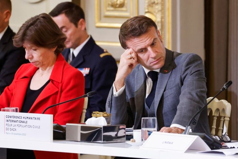 Γαλλία: Σε ανασχηματισμό της κυβέρνησης προχωρά ο Εμμανουέλ Μακρόν
