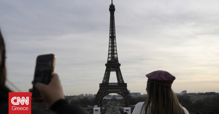 Γαλλία: Απώλειες εσόδων έως 2 εκατ. ευρώ από την απεργία στον Πύργο του Άιφελ
