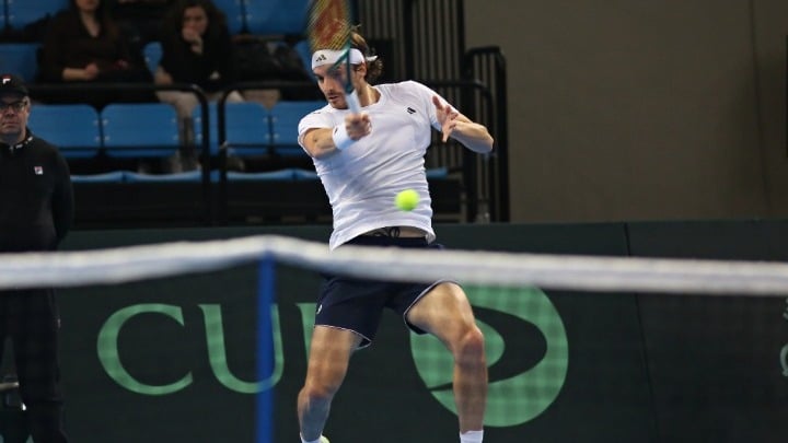 Davis Cup: Ο Τσιτσιπάς έβαλε την Ελλάδα σε «θέση οδηγού»