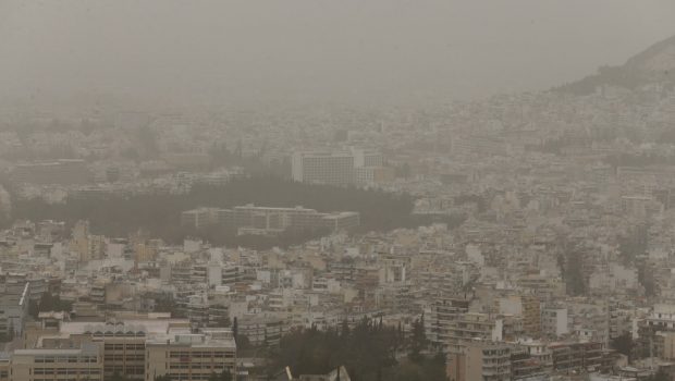 Μεγάλες οι επιπτώσεις ατμοσφαιρικής ρύπανσης και αφρικανικής σκόνης στην υγεία | in.gr