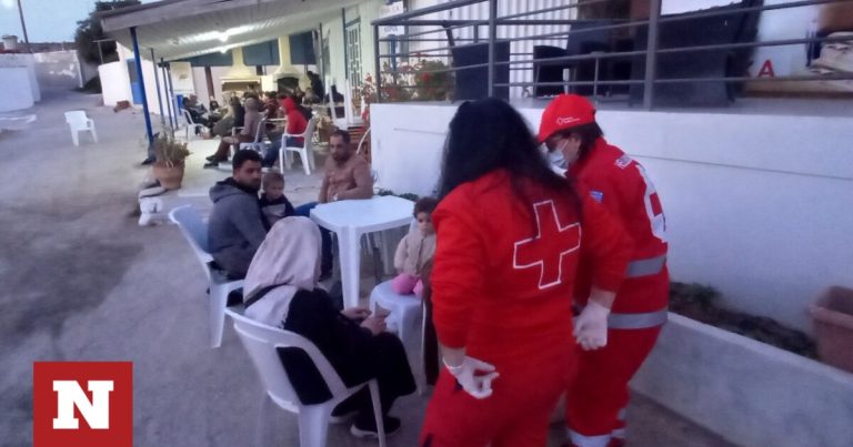 Ο Ελληνικός Ερυθρός Σταυρός ενισχύει 33 μετανάστες που εντοπίστηκαν νότια της Κρήτης