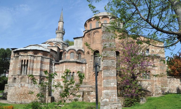 Τουρκία: Ως τζαμί λειτουργεί από σήμερα η Μονή της Χώρας – «Είμαστε ευαίσθητοι στην προστασία της κληρονομιάς» είπε ο Ερντογάν στα εγκαίνια