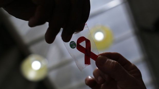 Πρόβλημα η τιμή για το φάρμακο που «τελειώνει» το AIDS | in.gr